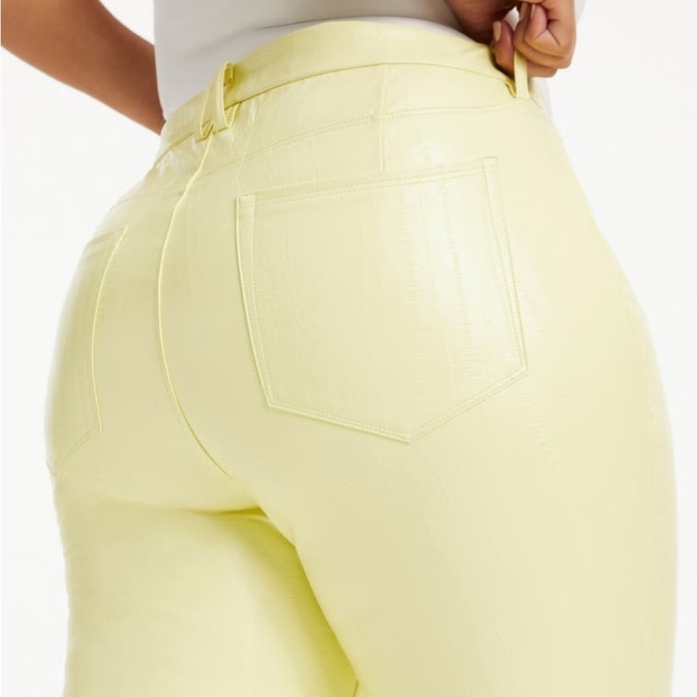 Good American 90s relaxed faux leather straight leg pants size 10 lemon - Picture 4 of 14